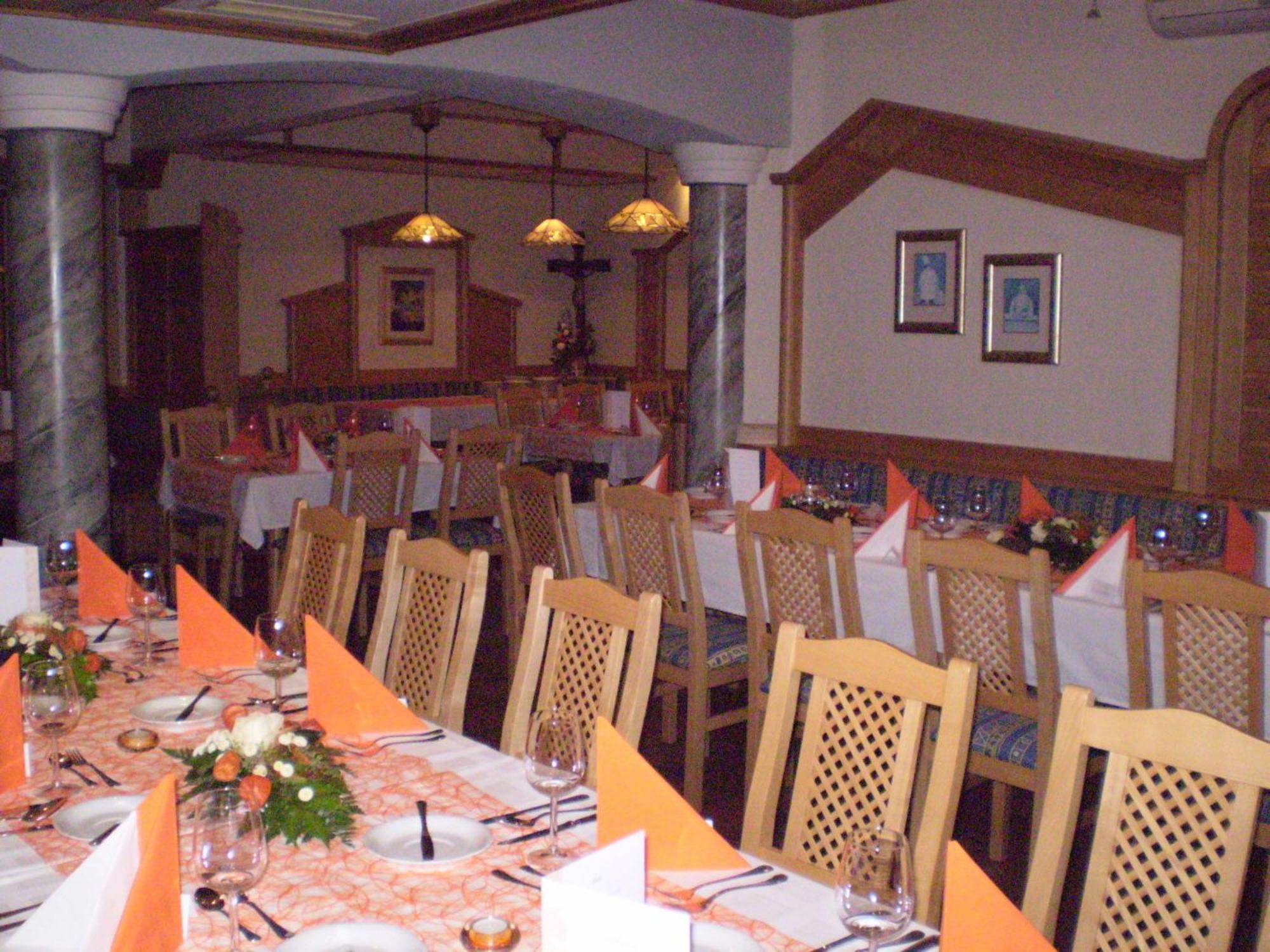 Gasthaus Hotel Feldschlange Ried im Innkreis Ngoại thất bức ảnh