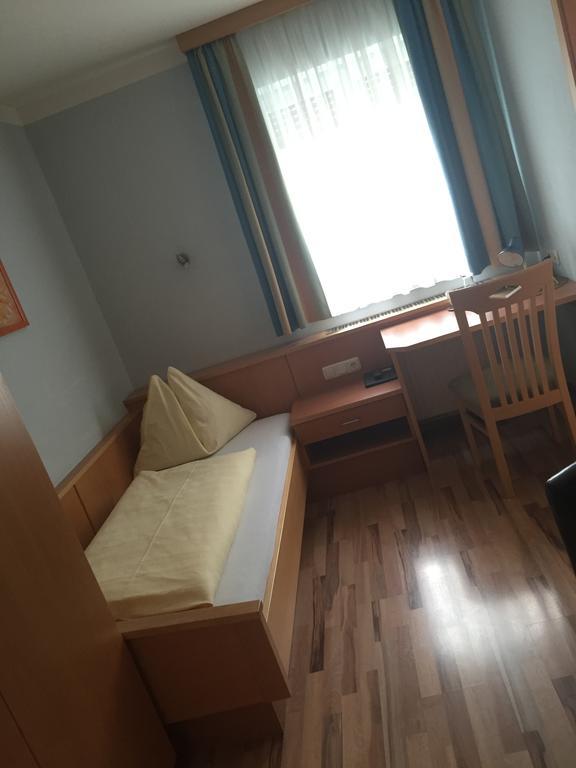 Gasthaus Hotel Feldschlange Ried im Innkreis Ngoại thất bức ảnh