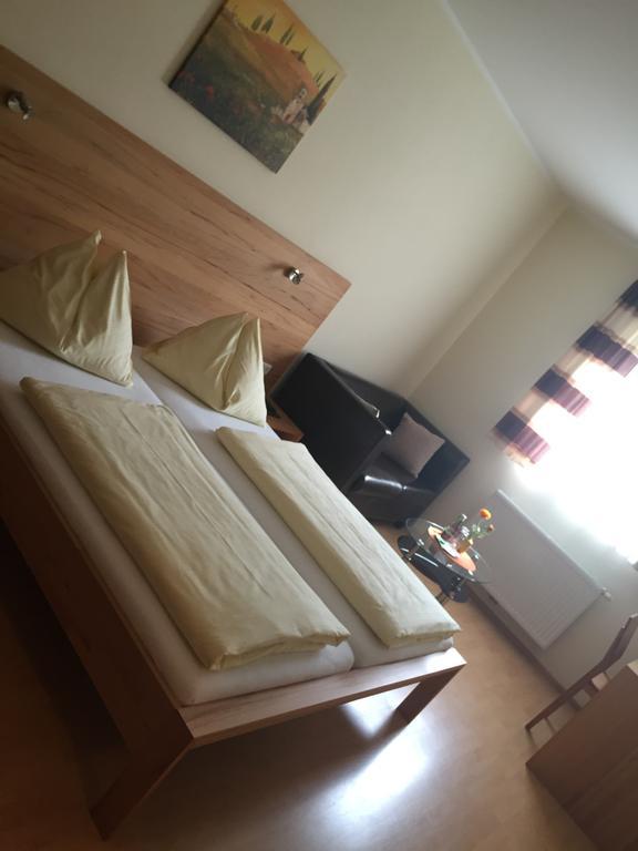 Gasthaus Hotel Feldschlange Ried im Innkreis Ngoại thất bức ảnh